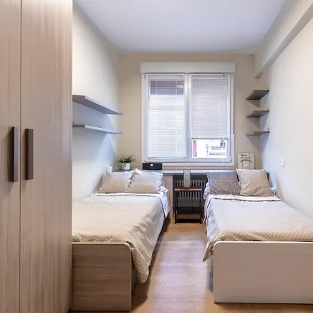 Apartamento En Licenciado Poza